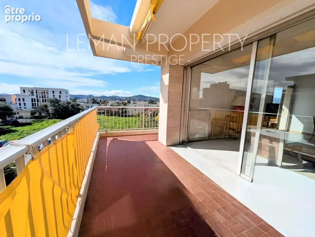 Appartement T2 de 62 m2. terrasse de 22 m2 PARKING - photo 3