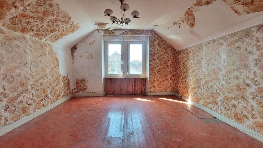 Maison à EXINCOURT
