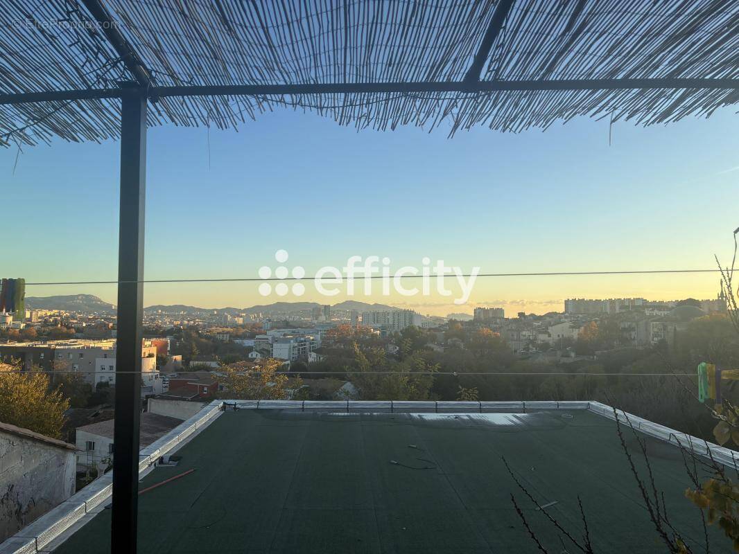 Appartement à MARSEILLE-15E