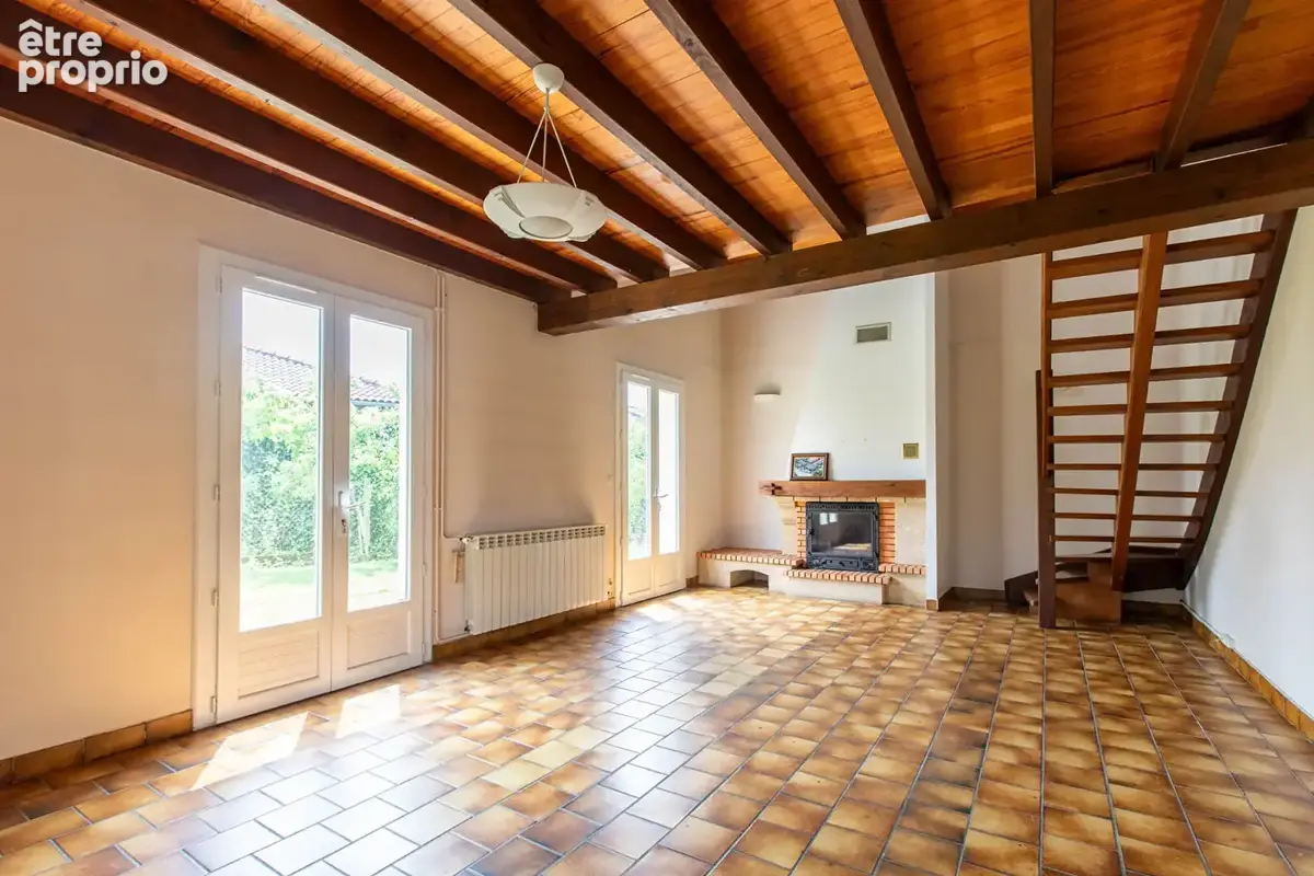 Maison avec commerces à pied - photo 2