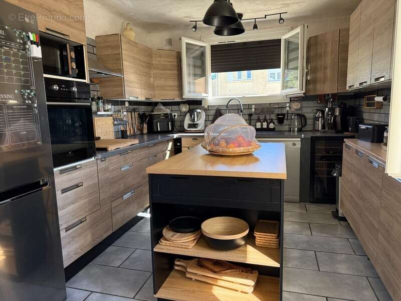 Maison à vendre 4 pièces TARBES (65) - Jardin arboré - piscine - photo 5