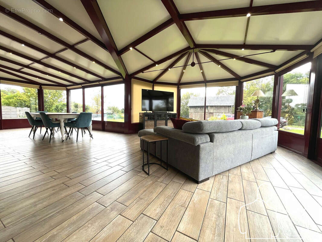 Maison à MANNEVILLE-SUR-RISLE