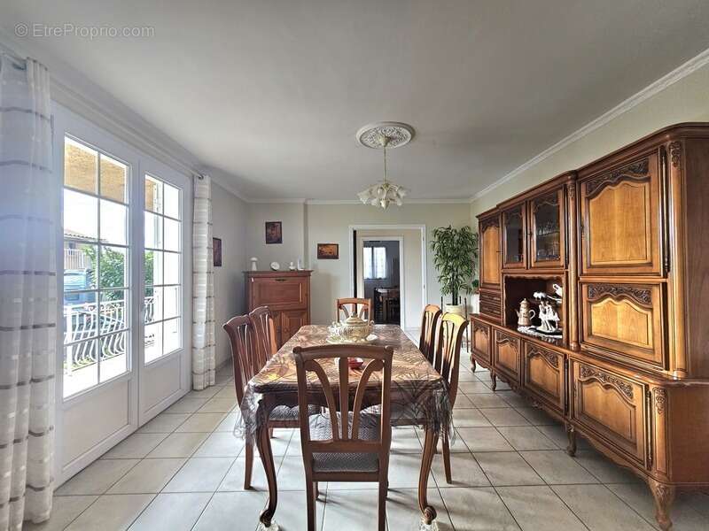 A vendre maison de 300 m2 divisées en 4 habitations, terrain 1395 m2, garage et terrain cOnstructible à MONTE (Haute Corse) - photo 14