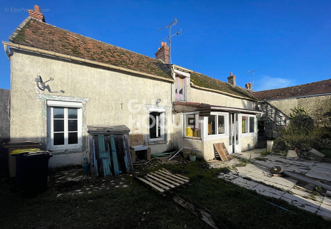Maison à MALESHERBES