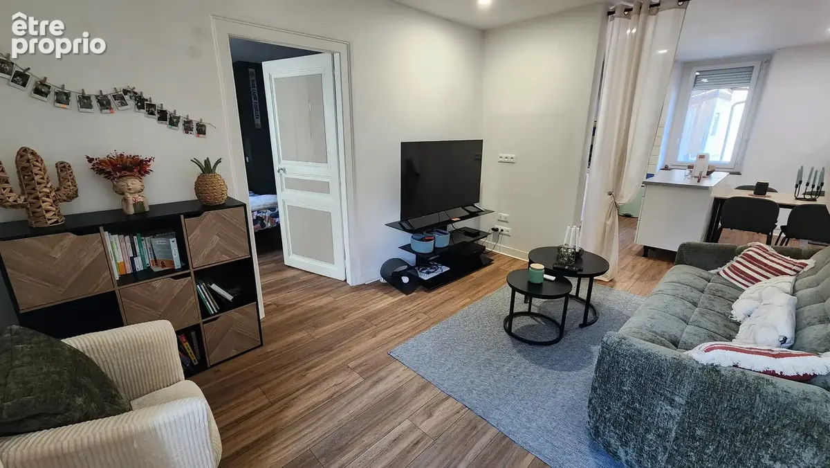 NAY, À VENDRE : Appartement T2 de 49,50 m² avec balcon et cellier - photo 2