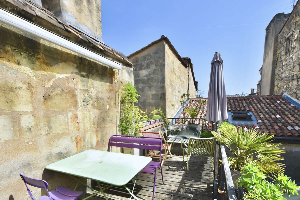 Secteur place du palais - bel appartement de charme 100m2 avec terrasse plein ciel - photo 20