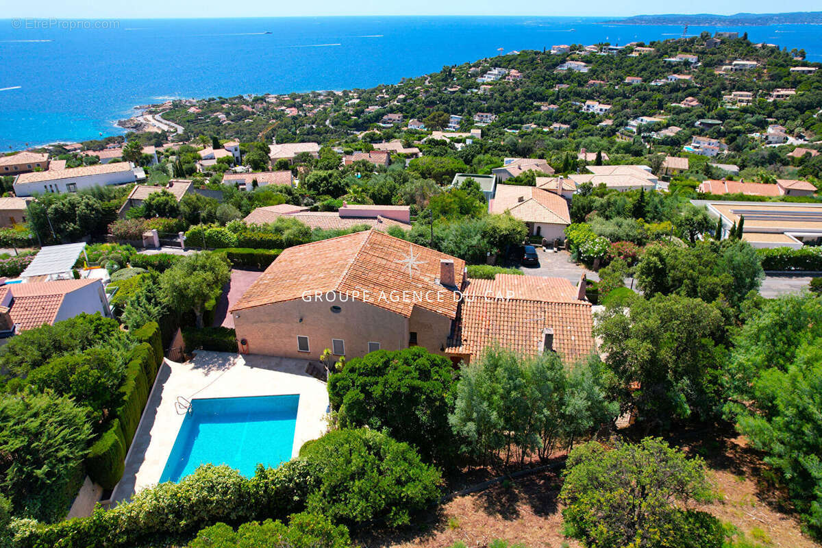 Maison à LES ISSAMBRES