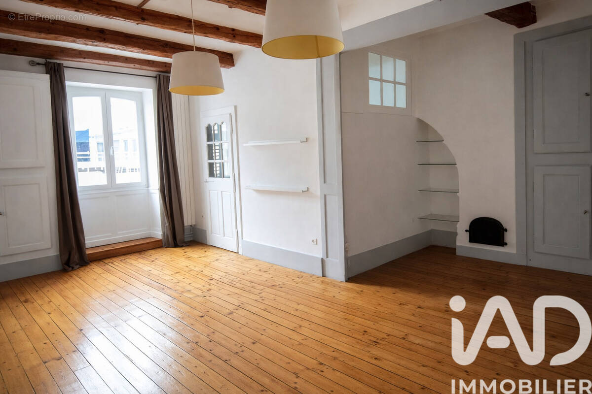 Photo 1 - Appartement à LONS-LE-SAUNIER