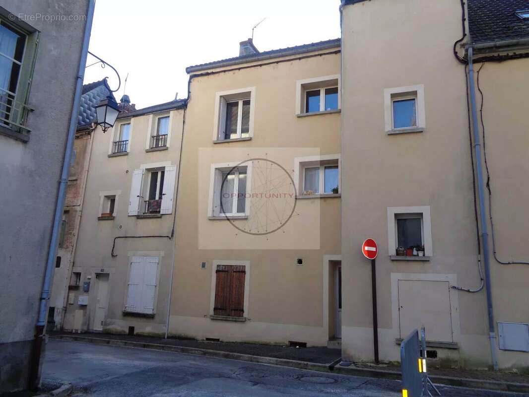 Appartement à LA FERTE-GAUCHER