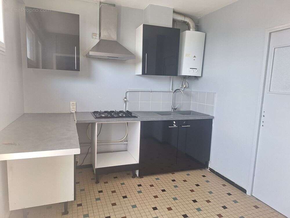 Appartement 80 m² à Sainte-Foy-Les-Lyon  - photo 5