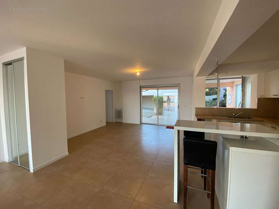 Appartement à SANARY-SUR-MER