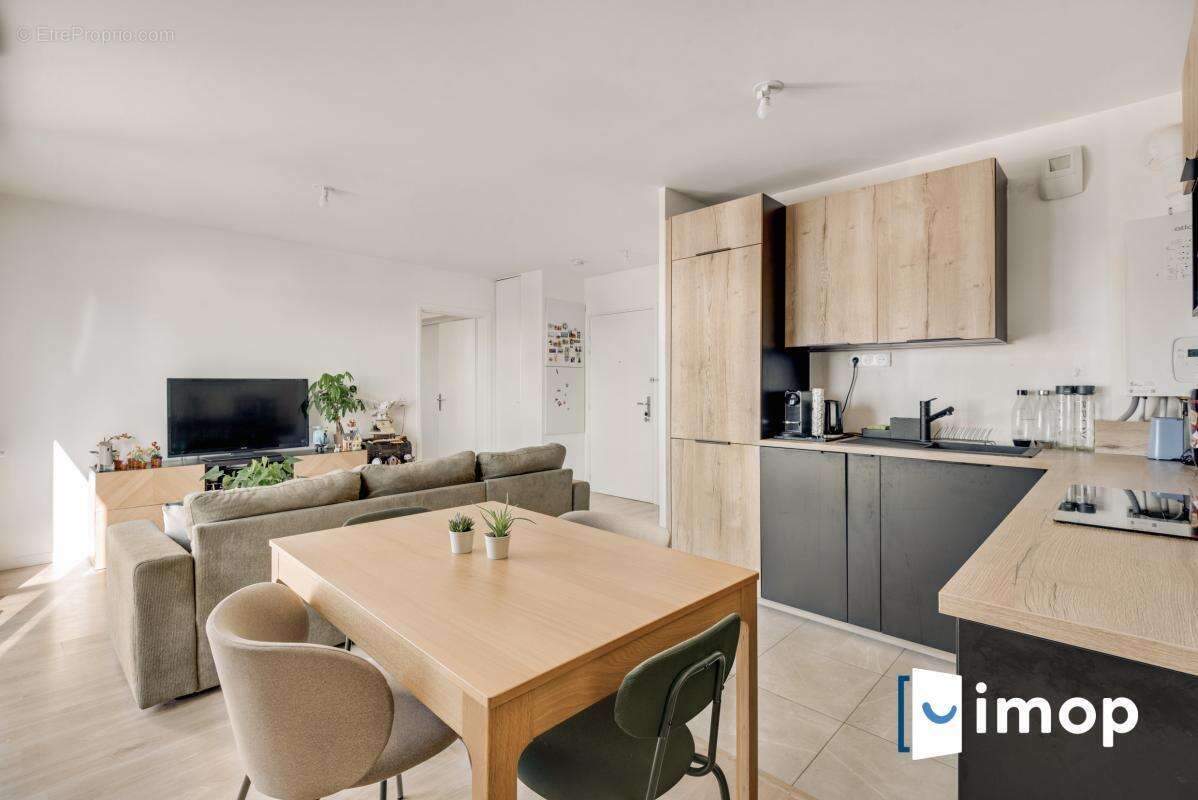 Appartement à ROSNY-SOUS-BOIS