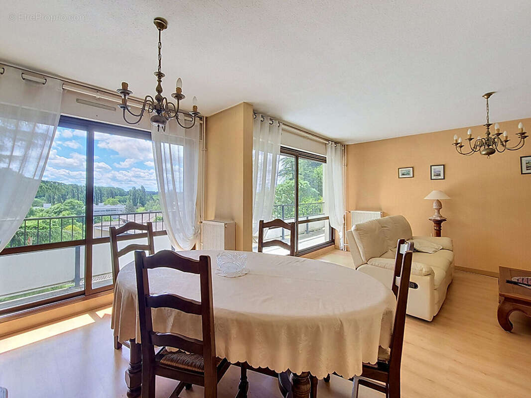 Appartement à BLANQUEFORT