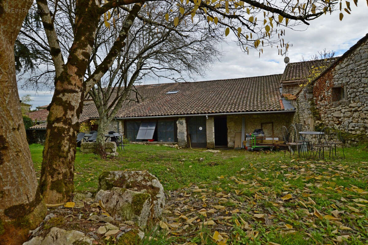 Maison à DURAS