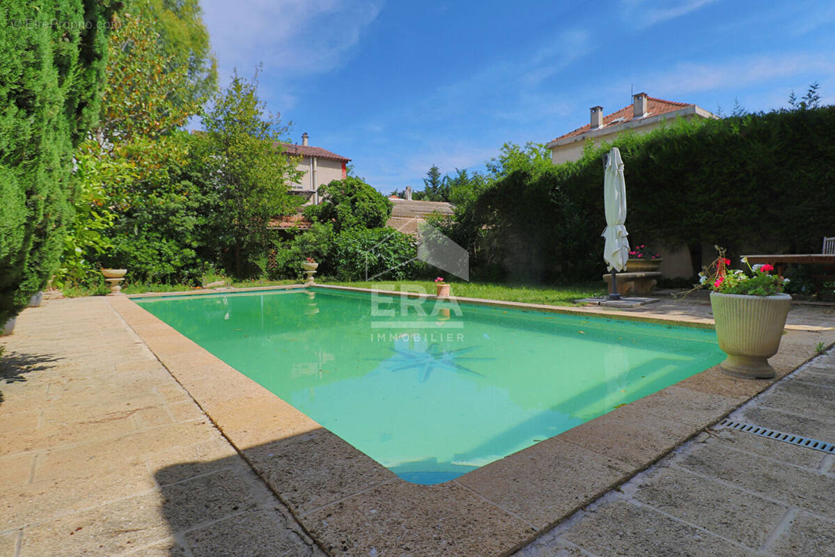 Maison à MARSEILLE-11E