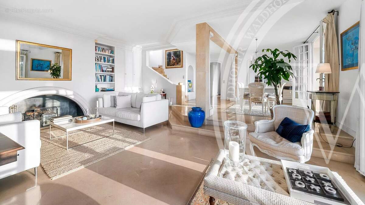 Maison à ROQUEBRUNE-CAP-MARTIN