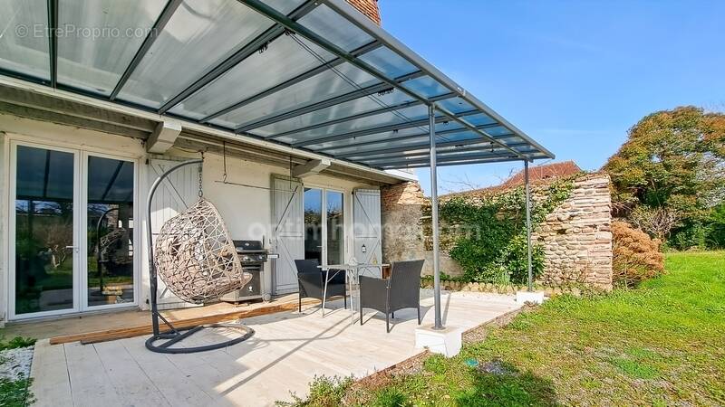 Maison à SAUVETERRE-DE-BEARN