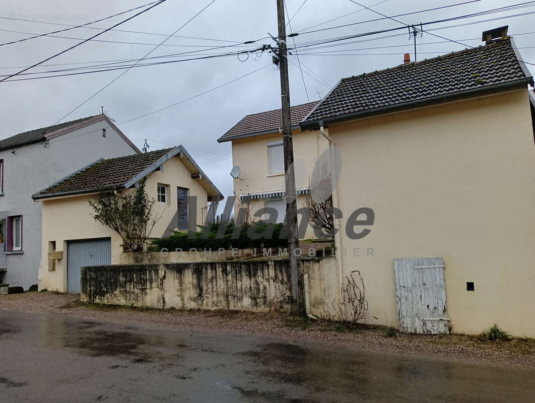Maison à LUXEUIL-LES-BAINS