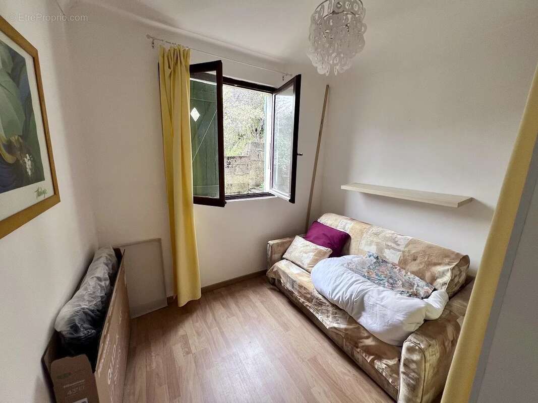 Maison 65 m² à Roure  - photo 9