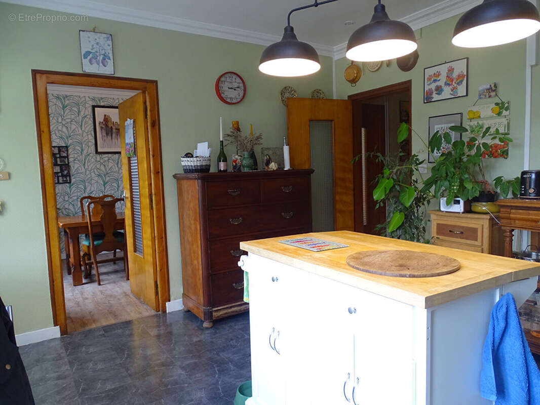 Maison à MAEL-CARHAIX