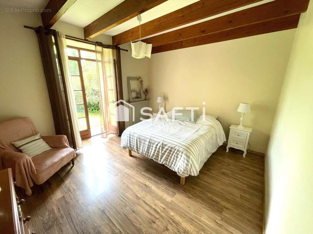 Maison 239 m² à Taillecavat  - photo 7
