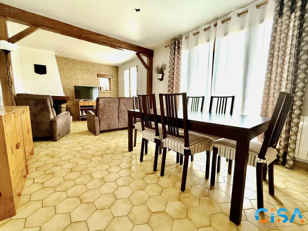 Maison à NEUILLY-EN-THELLE