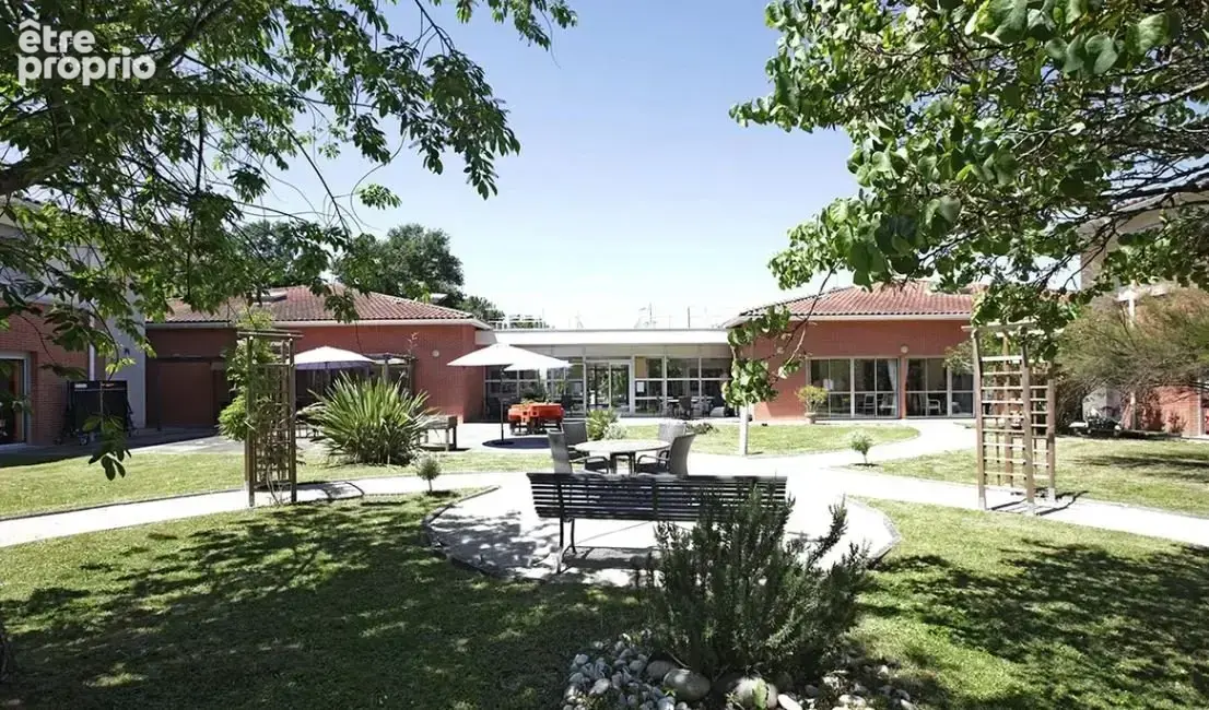 Investissement locatif  ste foy d'aigrefeuille  résidence ehpad la cocagne - 6.6% de rentabilité - photo 9
