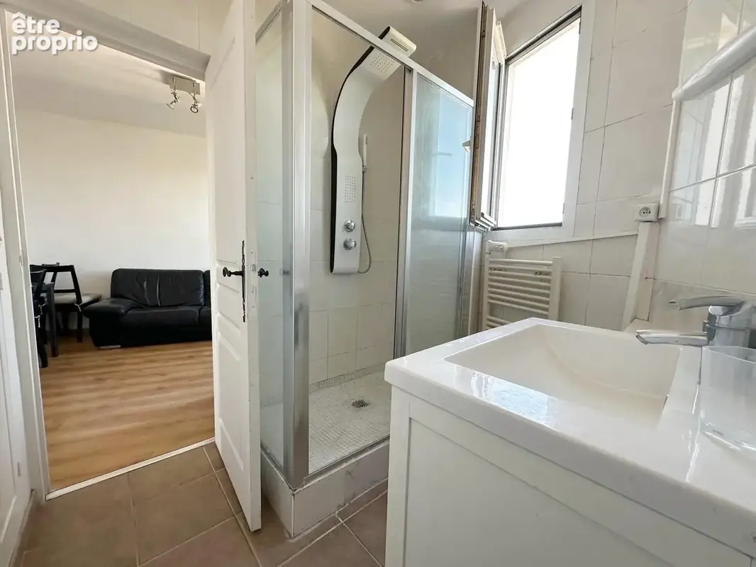 Appartement 3 pièces - Place Adamville / Kennedy - photo 9