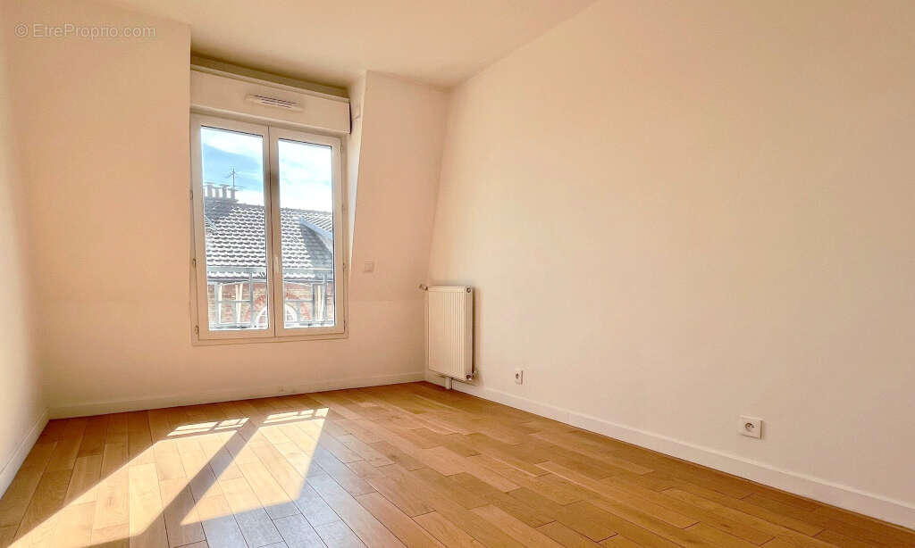 Appartement 64 m² à Sartrouville  - photo 7