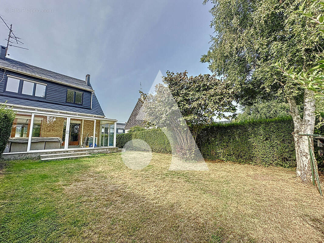 Maison à AULNOY-LEZ-VALENCIENNES