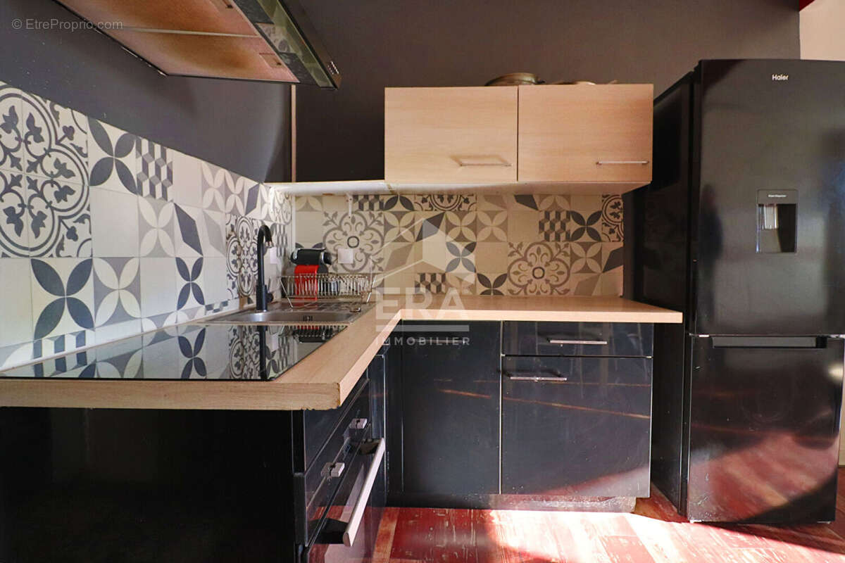 Appartement à MARSEILLE-4E