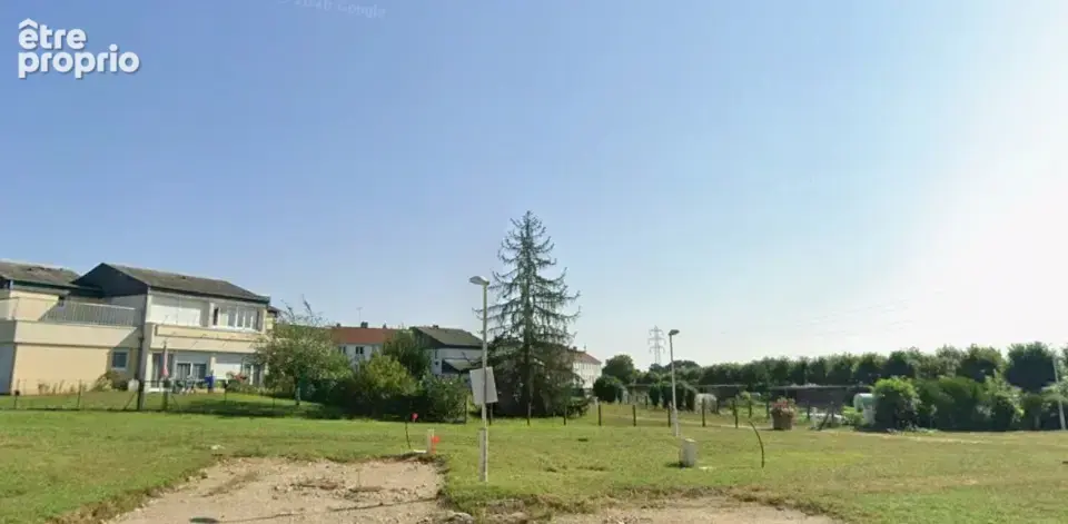 Photo Terrain à Champagne au prix de 53 000€
