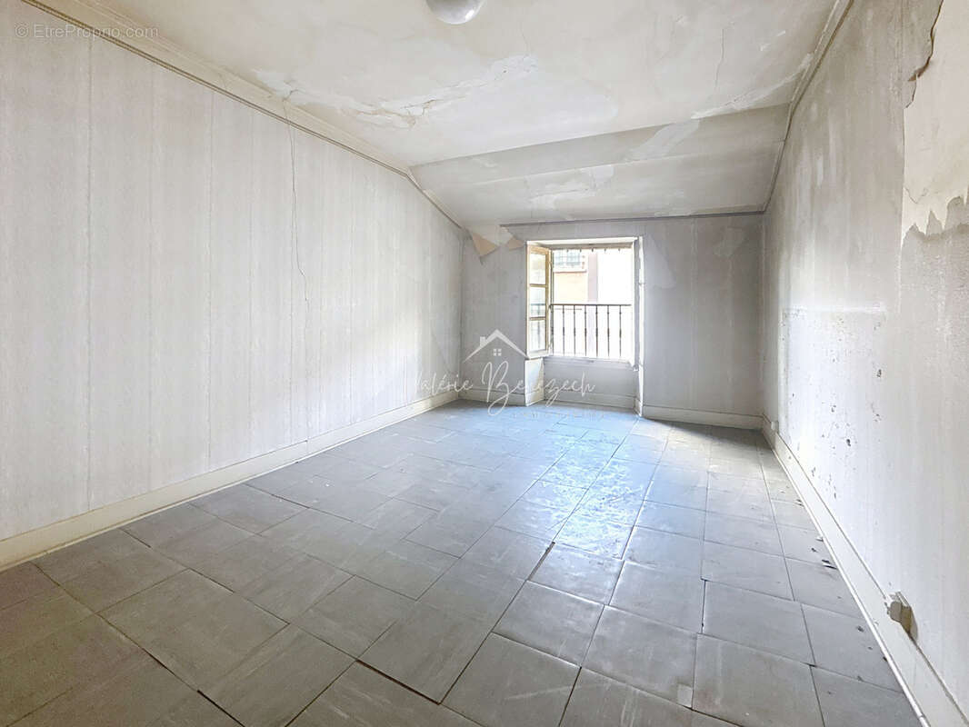 Appartement à SAINT-AFFRIQUE