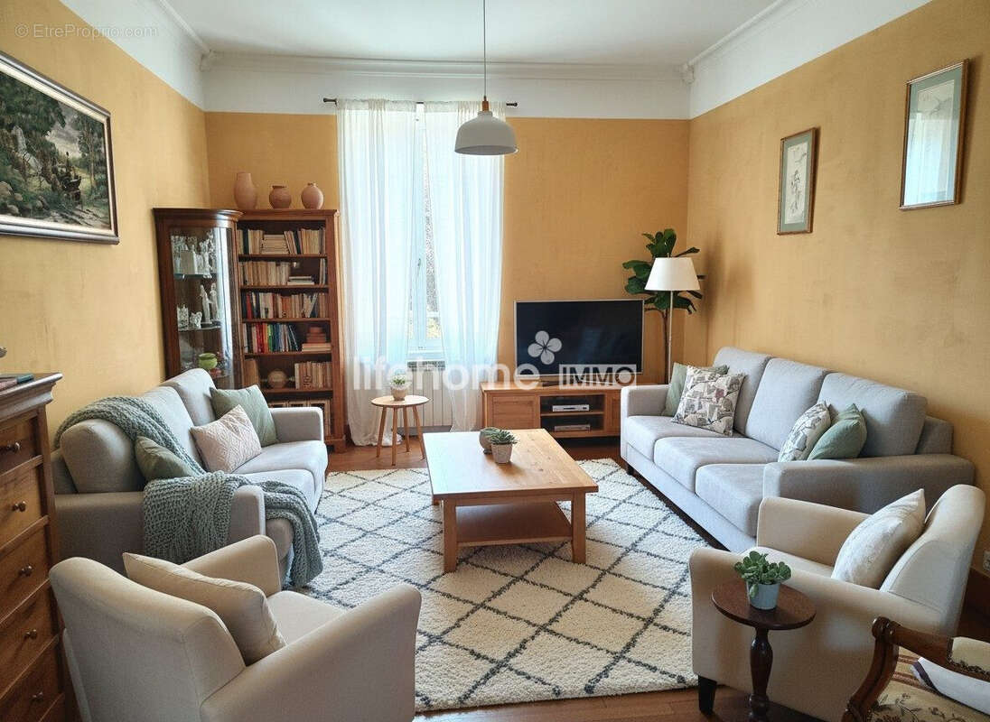 Maison 295 m² à Vierzon  - photo 3