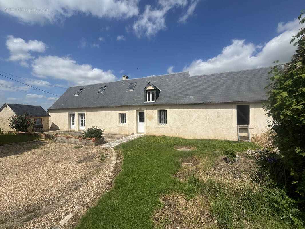 Maison à DIGNY