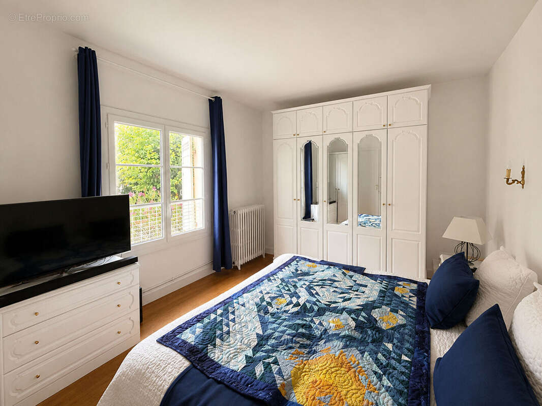 Maison 9 pièces à vendre à Bordeaux - Saint Genes - photo 8