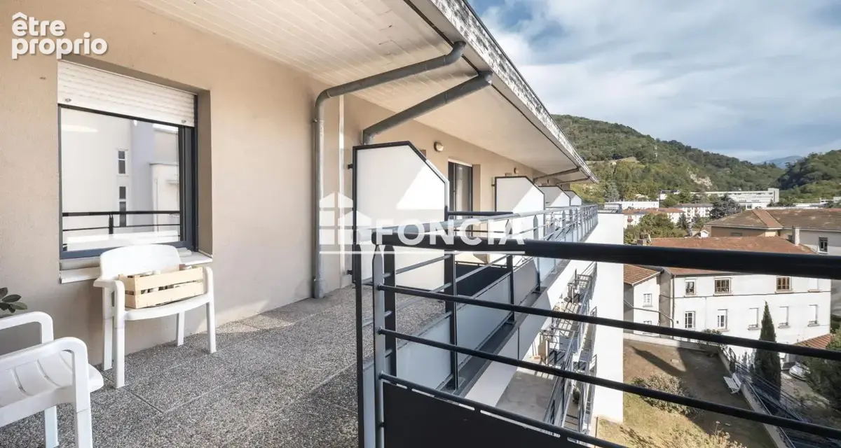 Appartement à VOIRON