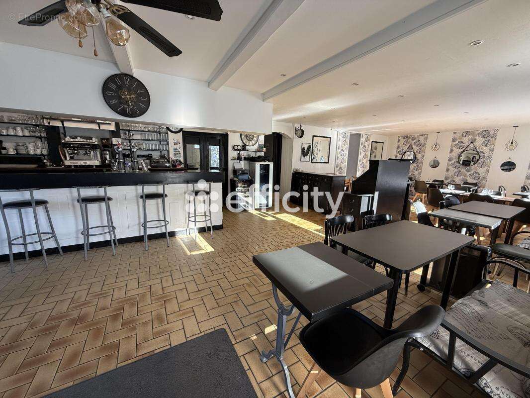 Commerce à MATIGNON