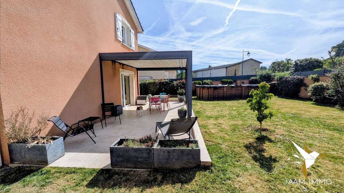 Maison à TOUSSIEUX
