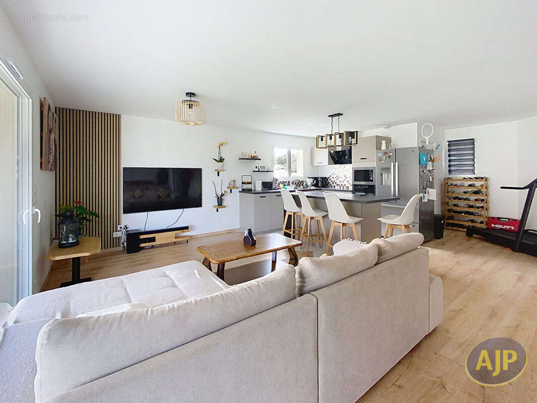 Maison à CASTELNAU-DE-MEDOC