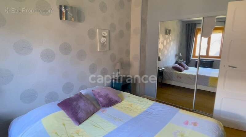 Maison à SAINT-MARTIN-DE-LA-PORTE