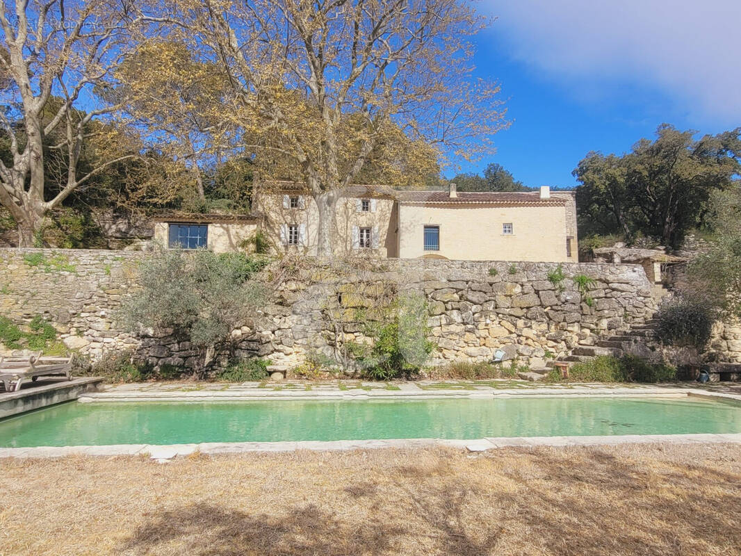 Maison à GRIGNAN