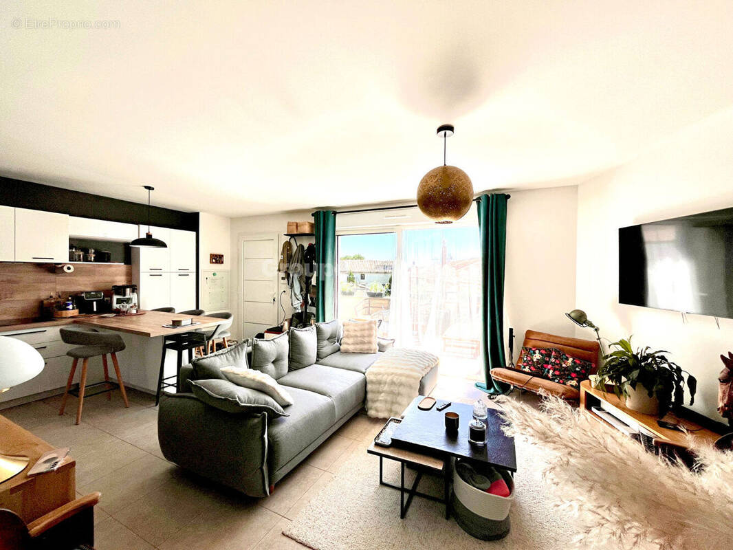 Appartement à MAILLANE