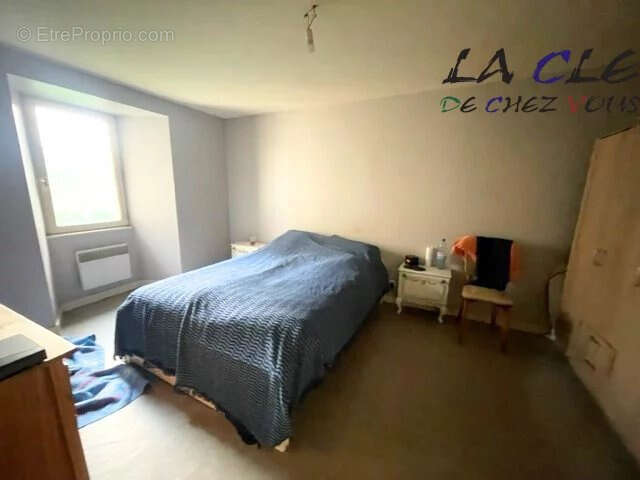 Appartement à COULONGES-SUR-L'AUTIZE