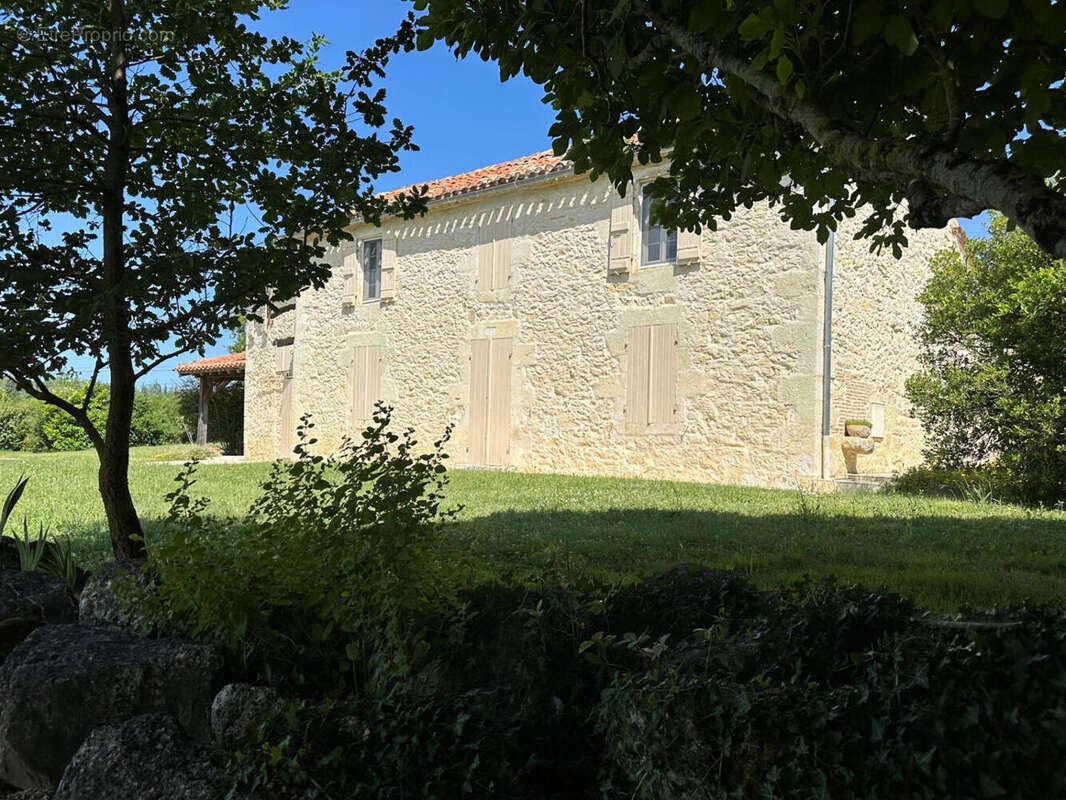 Maison de campagne en pierre sur plus d'un hectare - photo 20