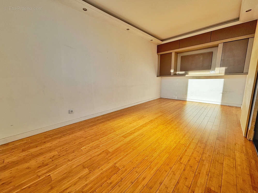 Appartement à LYON-8E