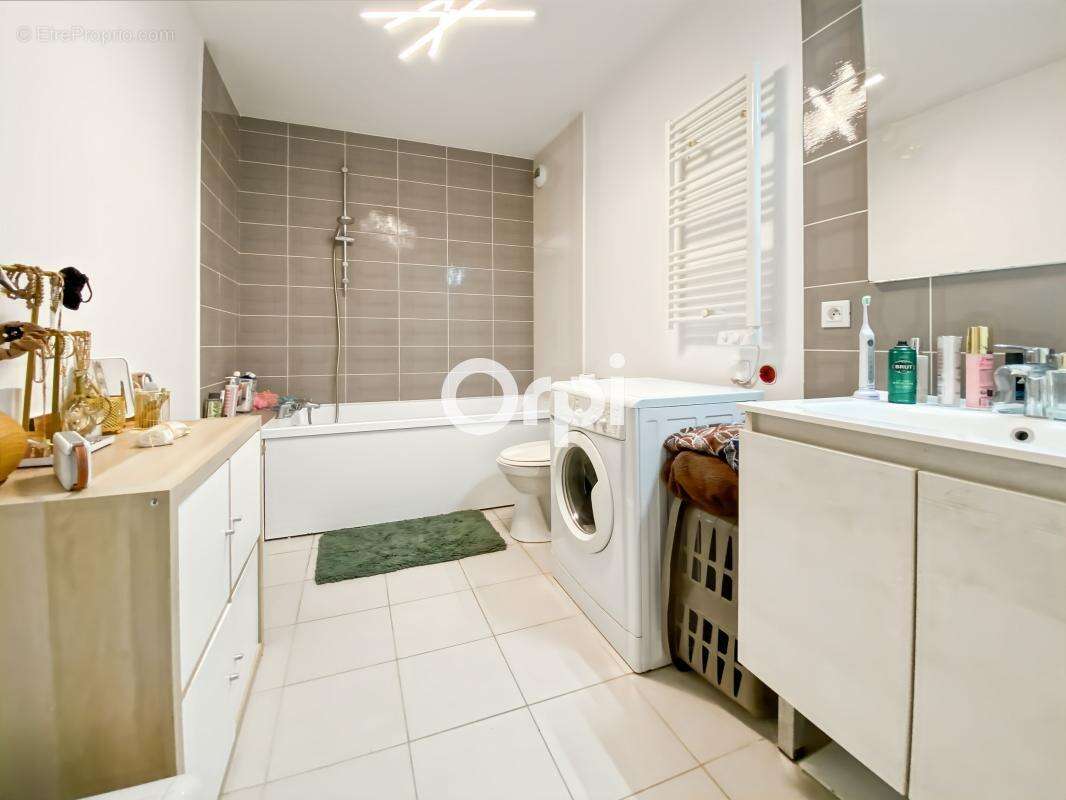 Appartement à MARSEILLE-10E