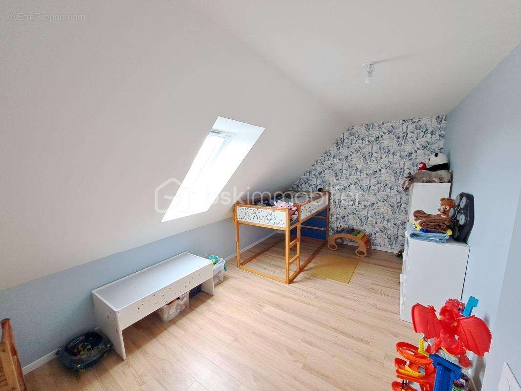 Maison à VIC-SUR-AISNE