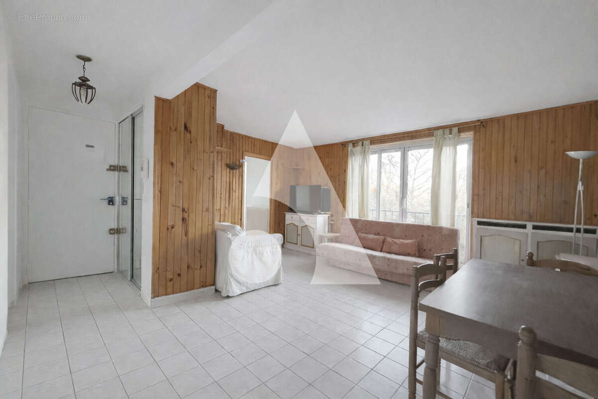 Appartement à EPINAY-SUR-SEINE
