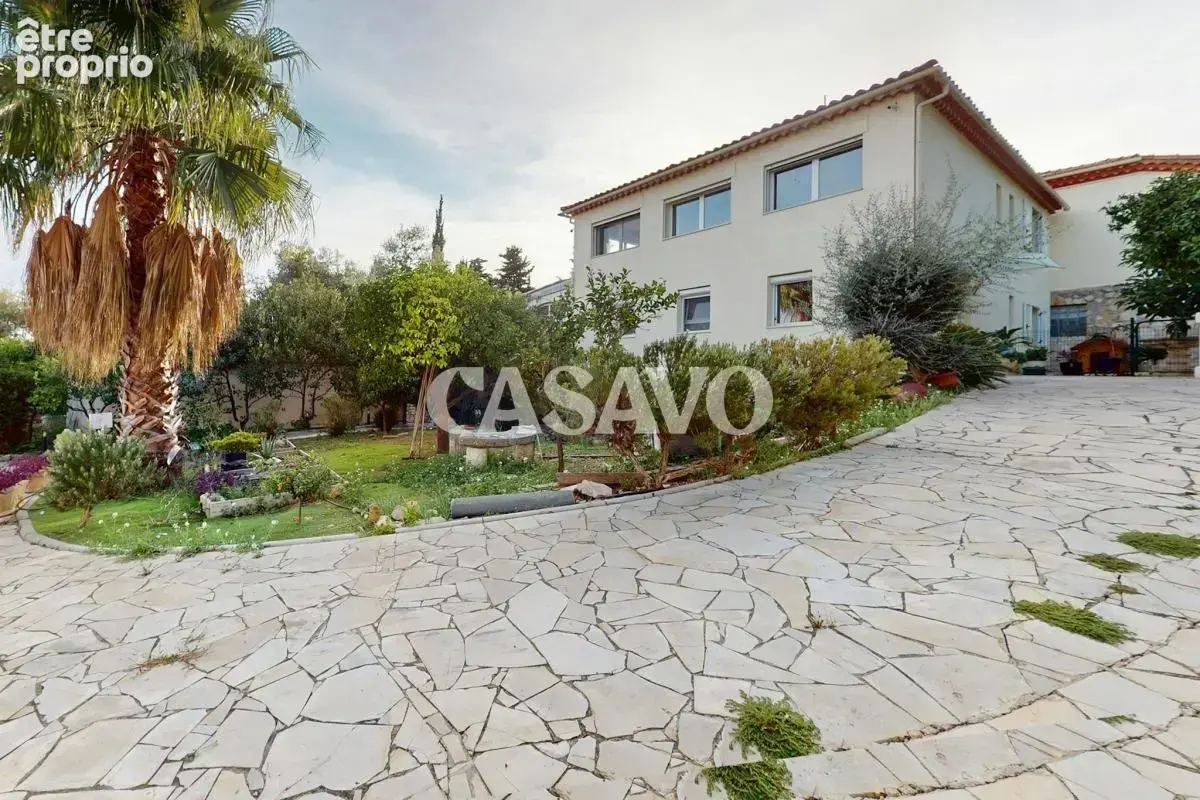 Vente Maison 8 pièces de 256m² - 06160 Antibes - photo 10
